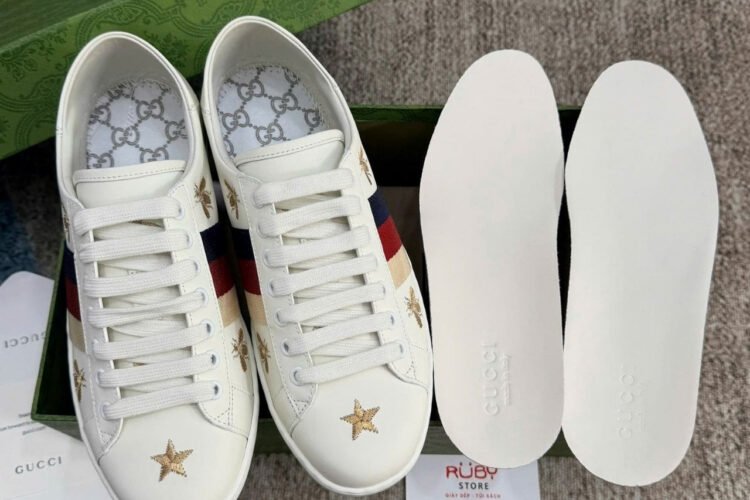 Giày Gucci Ace Bee And Star Ong Sao đạp gót