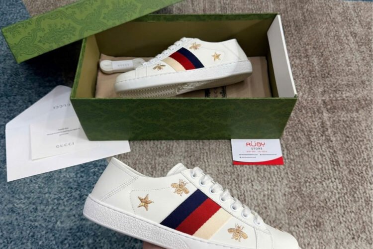Giày Gucci Ace Bee And Star Ong Sao đạp gót