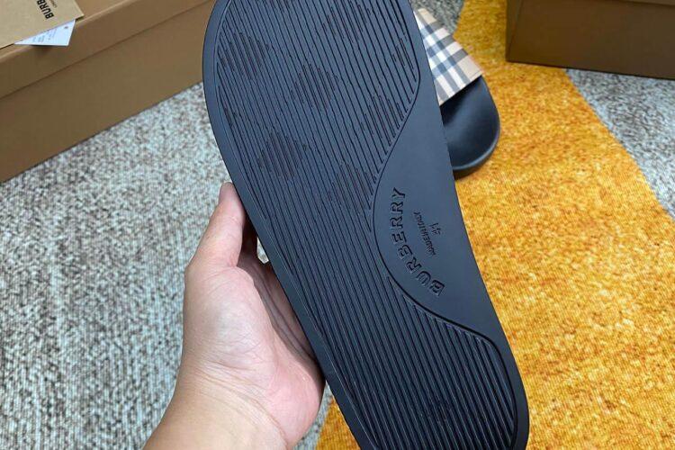 Dép Burberry Furley Vintage Check Slides Nâu