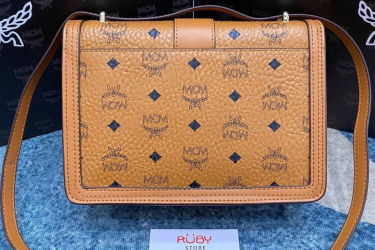 Túi Small Tracy Shoulder Bag in Visetos Nâu