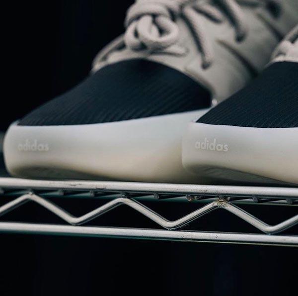 Giày Adidas x Fear of God