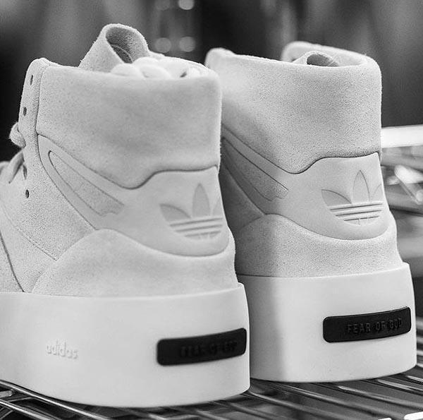 Giày Adidas x Fear of God