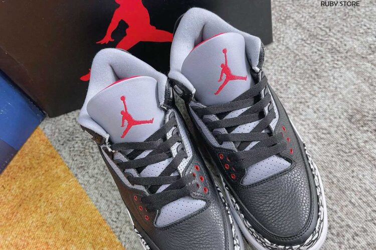 Hình ảnh thực tế mẫu Jordan 3 Black Cement Replica 1:1 tại Ruby Store