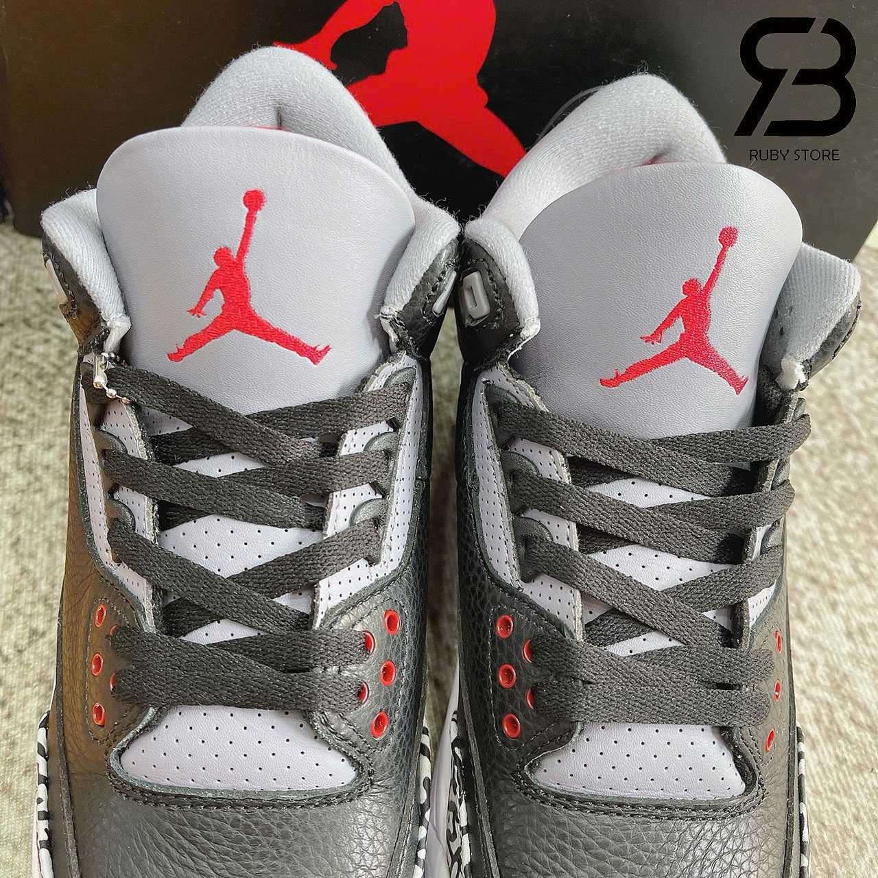 Hình ảnh thực tế mẫu Jordan 3 Black Cement Replica 1:1 tại Ruby Store