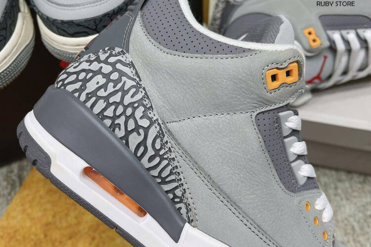 Hình ảnh thực tế mẫu Jordan 3 Cool Grey màu xám Replica 1:1 tại Ruby Store