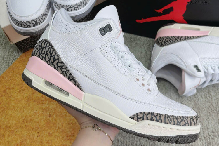 Hình ảnh thực tế phiên bản Jordan 3 nâu hồng Rep 1 1 tại Ruby Store