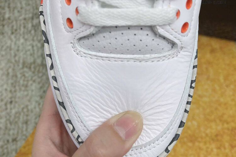 Hình ảnh thực tế phiên bản Jordan 3 Retro Knicks Rep 1 1 tại Ruby Store