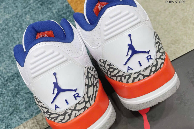 Hình ảnh thực tế phiên bản Jordan 3 Retro Knicks Rep 1 1 tại Ruby Store