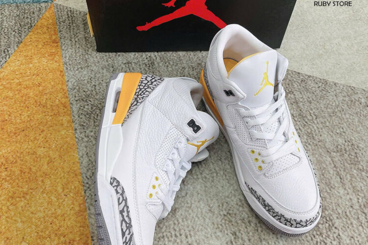 Hình ảnh thực tế mẫu giày Jordan 3 trắng vàng Replica 1:1 tại Ruby Store