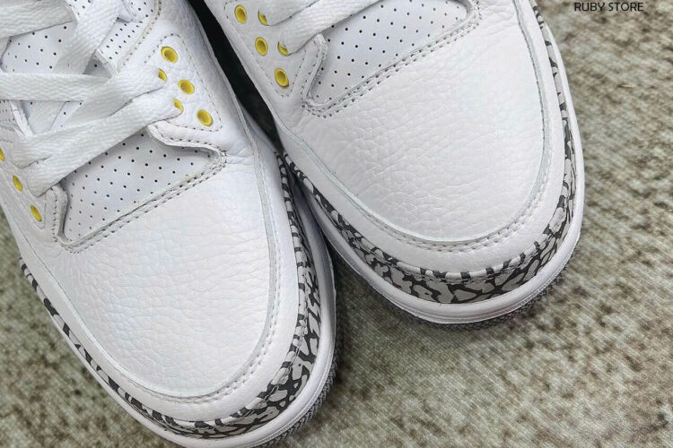 Hình ảnh thực tế mẫu giày Jordan 3 trắng vàng Replica 1:1 tại Ruby Store