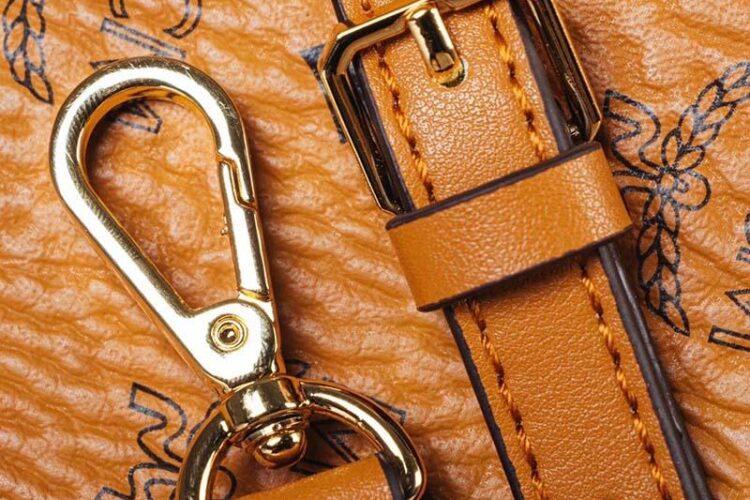 Túi MCM Small Tracy Shoulder Bag in Visetos Cognac Nâu 20CM Best Quality
