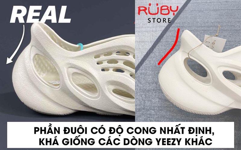 So sánh giày Yeezy Foam Runner real vs replica 11