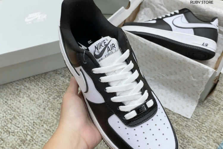 Hình ảnh thực tế giày Nike AF1 Panda đen trắng Rep 1 1 tại Ruby Store