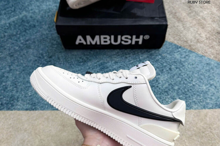 Hình ảnh thực tế giày Nike AF1 Ambush White trắng Rep 1 1 tại Ruby Store