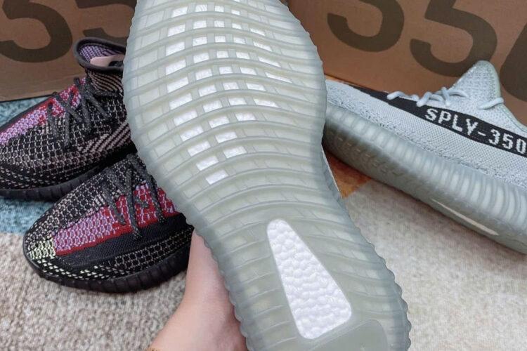 Giày Yeezy 350 V2 Salt Xanh Dương