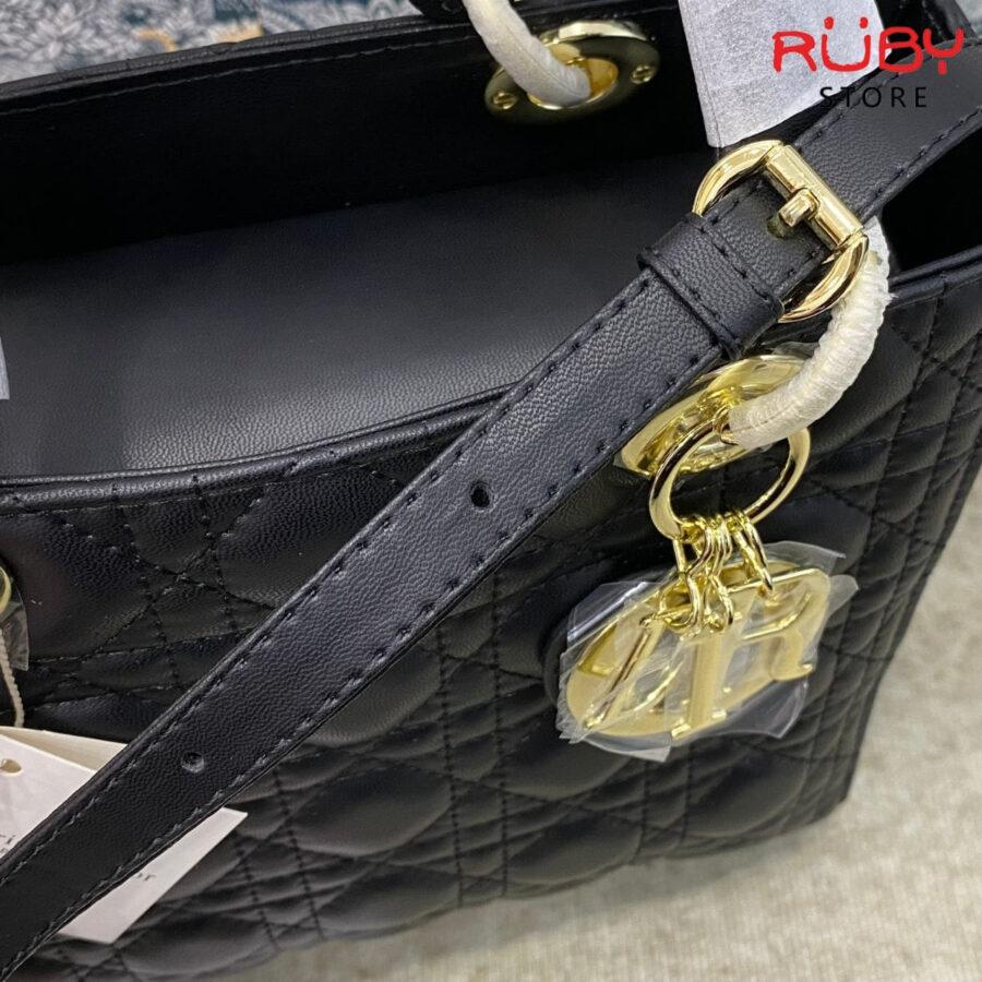 Túi Medium Lady Dior màu đen giá rẻ