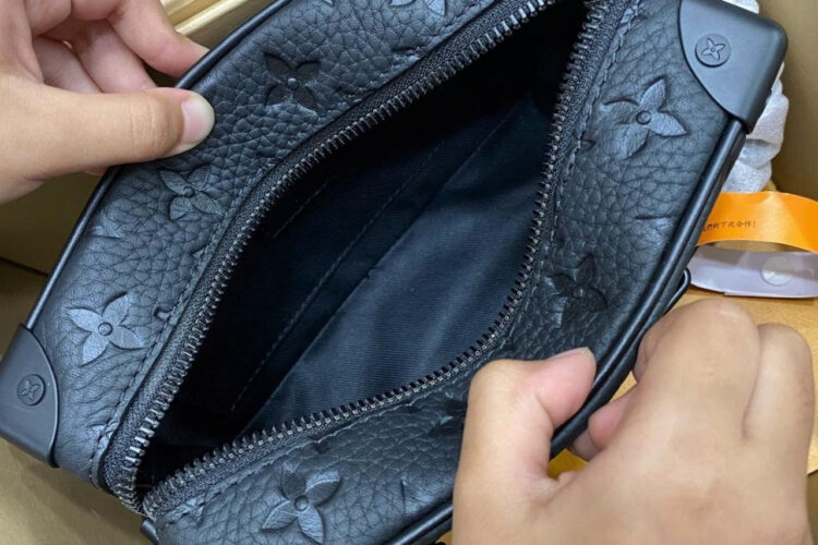 Túi LV Mini Soft Trunk M55702 Black Taurillon
