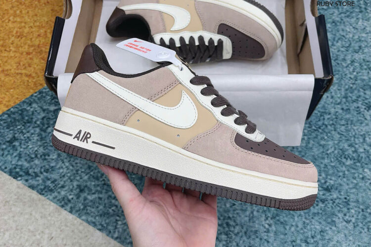 Hình ảnh thực tế giày Nike AF1 Coconut Milk nâu Rep 1 1 tại Ruby Store