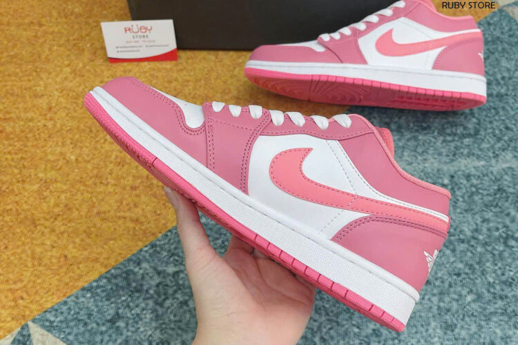 Hình ảnh thực tế giày Jordan Desert Berry hồng cổ thấp Rep 1 1 tại Ruby Store