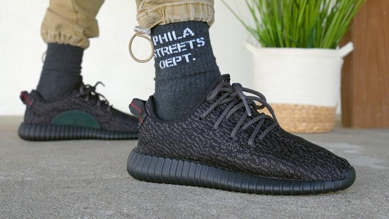 giày yeezy 350 Pirate Black 2023