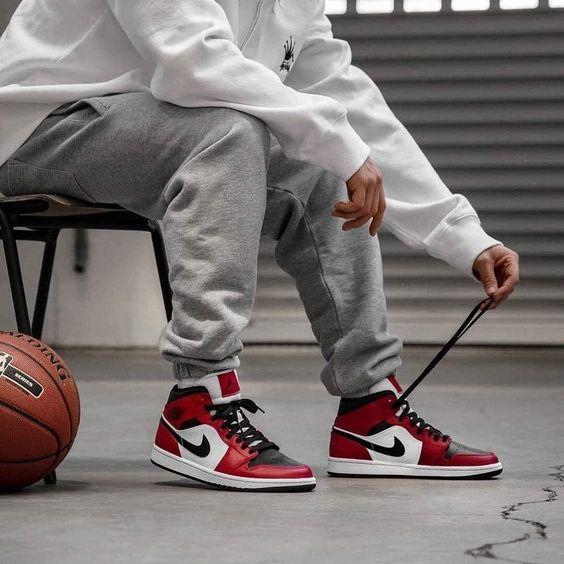 phối đồ với giày nike air jordan 1 cổ cao