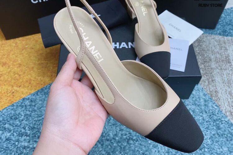 Dép Cao Gót Chanel 22S Slingbacks Beige Black Pump Siêu Cấp