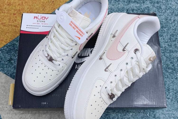 Giày Air Force 1 Low '07 LX Guava Ice Mini Gold Swooshes Siêu Cấp