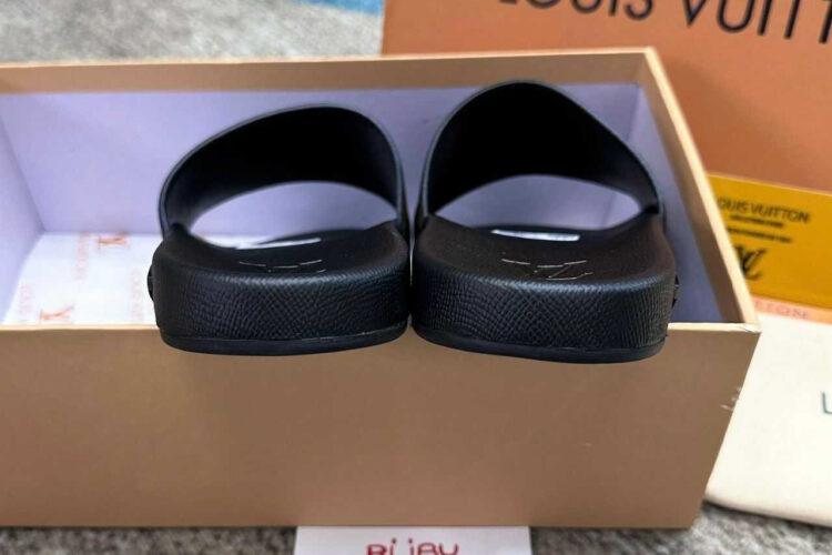 Dép LV Waterfront Mule Monogram đen Nâu