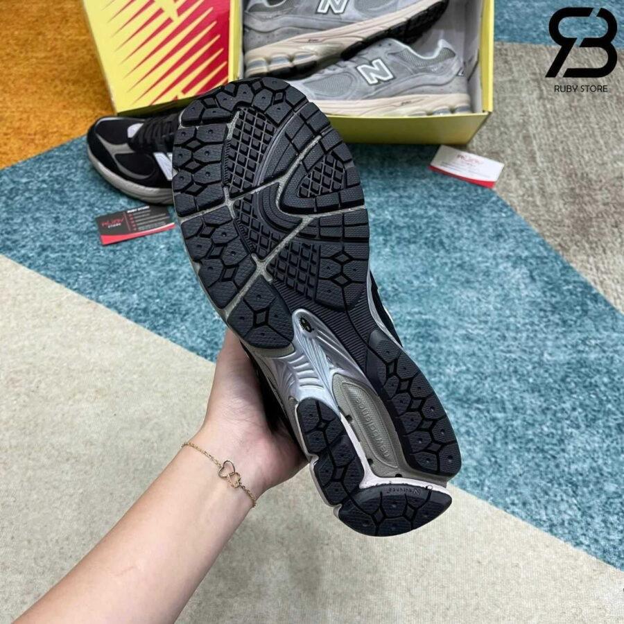 Giày New Balance 2002R Black Dark Grey đen Xám Rep 1 1