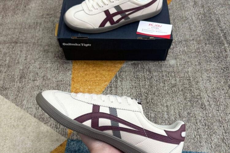 Giày Onitsuka Tiger Tokuten Màu Trắng kem sọc đỏ rượu