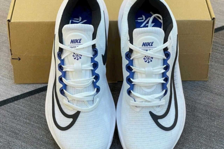 Giày Nike Zoom Fly 5 White Black Old Royal trắng đen xanh