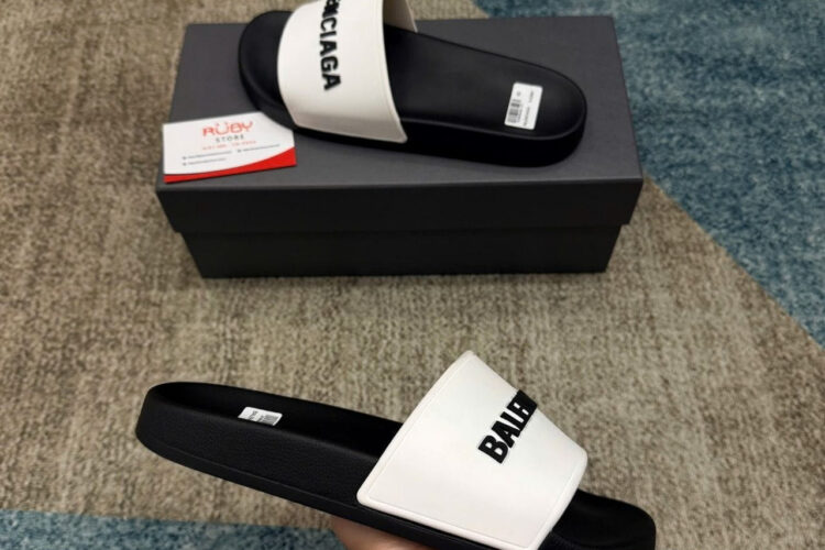 Dép Balenciaga BB Pool Slides Sandal Black White Trắng đen