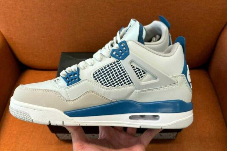 Giày Air Jordan 4 Military Blue 2012 Trắng Xanh Dương Rep 1 1