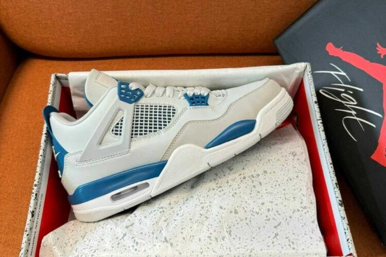 Giày Air Jordan 4 Military Blue 2012 Trắng Xanh Dương Rep 1 1
