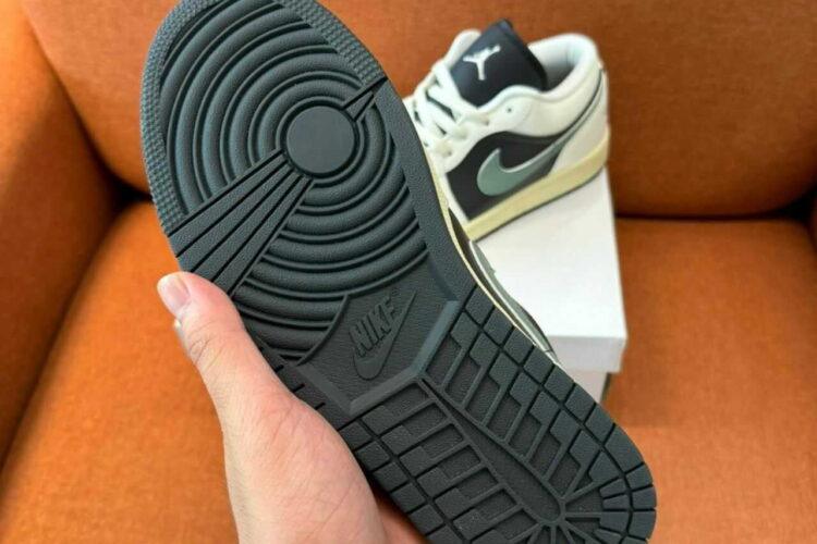 Giày Jordan 1 Low Jade Smoke Trắng Đen Rep 1 1