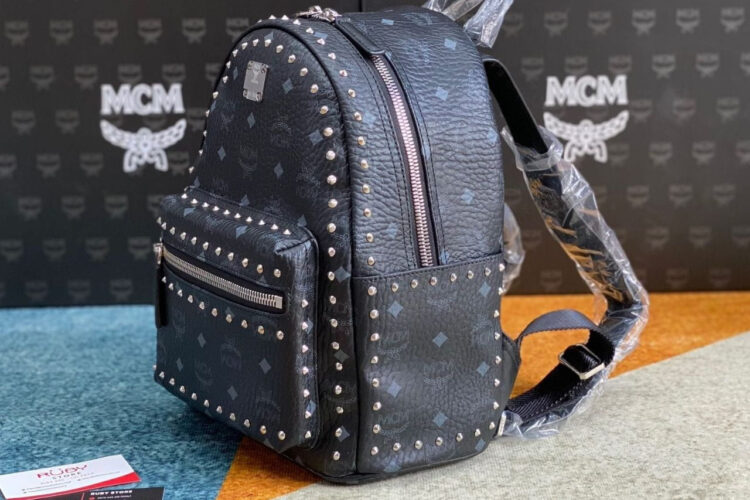 Ba Lô Small Stark Backpack In Studded Outline Visetos đen 33CM