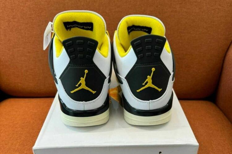 Giày Air Jordan 4 Retro Vivid Sulfur Màu Trắng Vàng Rep 1 1