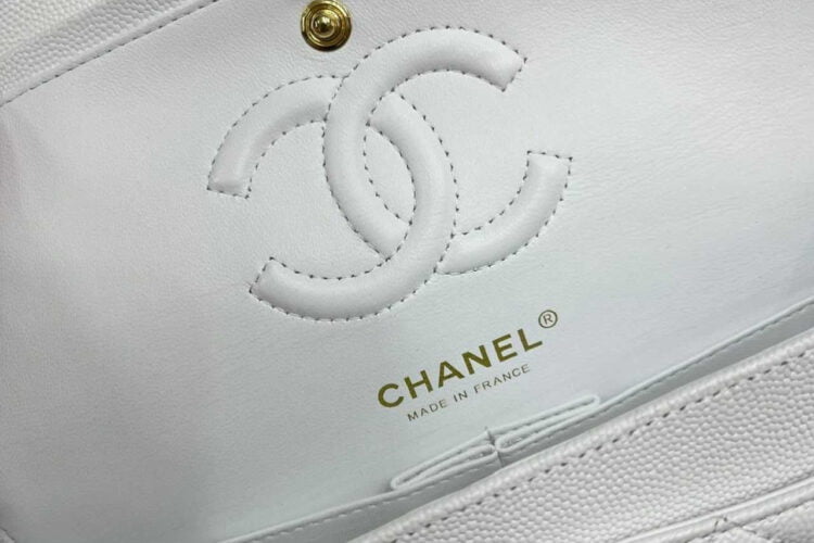 Túi Chanel Classic Small White Caviar GHW Trắng Khóa Vàng