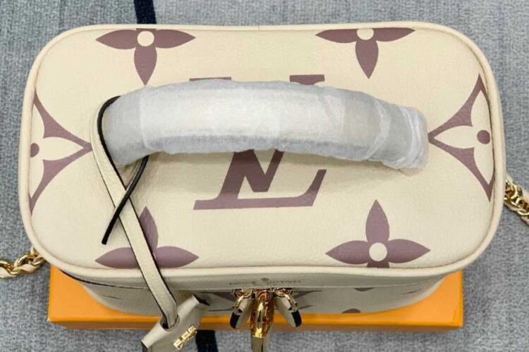 Túi LV Vanity PM M45599 Creme Rose Pink Màu Kem