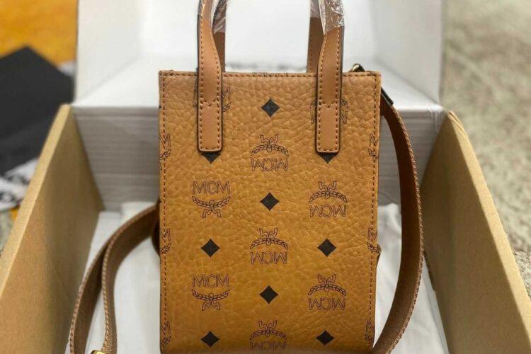 Túi MCM X-Mini Aren Klassik Tote In Visetos Cognac Nâu