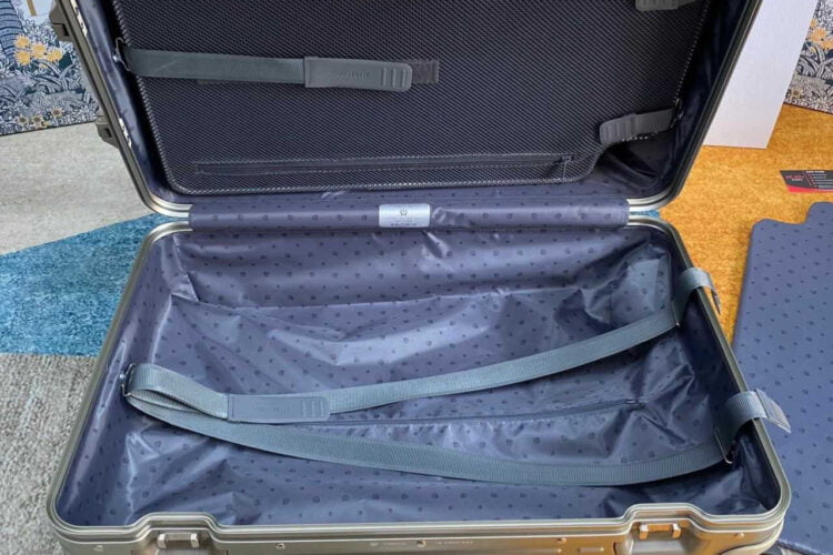 Vali Rimowa Checking M Luggage Titanium