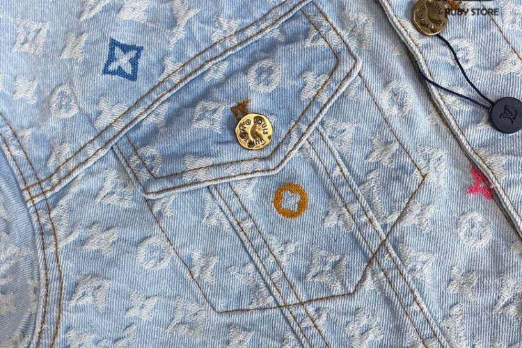 Áo Khoác LV Tyler Monogram Denim Jacket Màu Xanh Indigo Best Quality