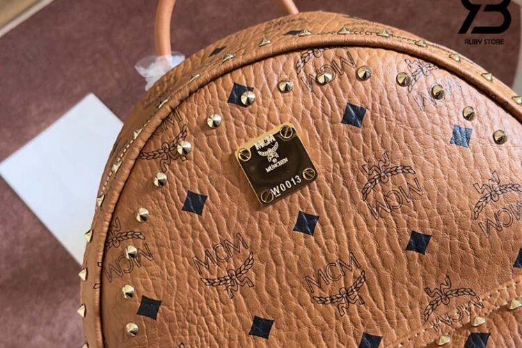 Ba Lô MCM Small Stark Backpack In Studded Outline Visetos Cognac 33CM Best Quality