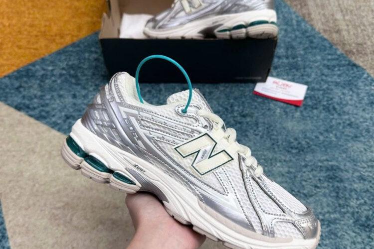 Giày New Balance 1906R Silver Metallic Màu Bạc Xanh
