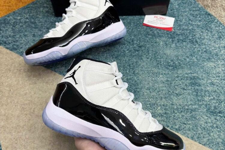 Giày Air Jordan 11 Retro Concord Trắng Đen