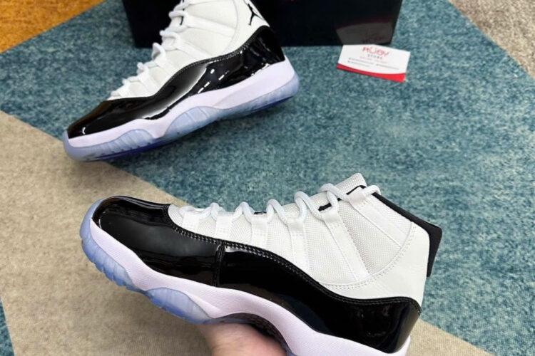Giày Air Jordan 11 Retro Concord Trắng Đen