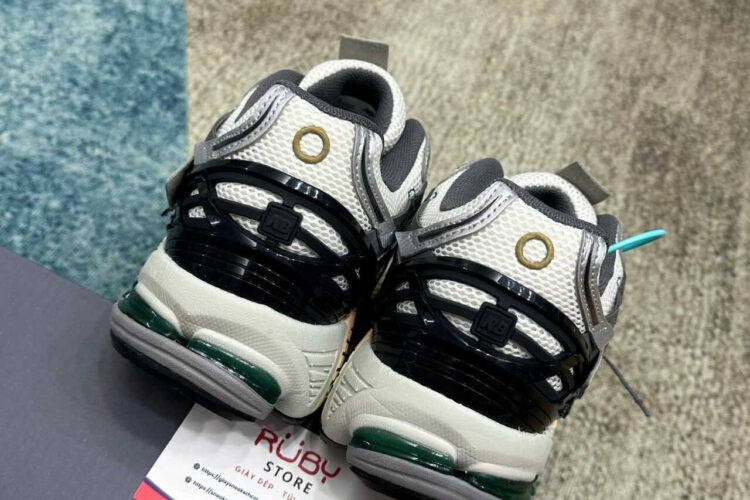 Giày New Balance 1906A Sea Salt Metallic Silver Bạc Đen Vàng