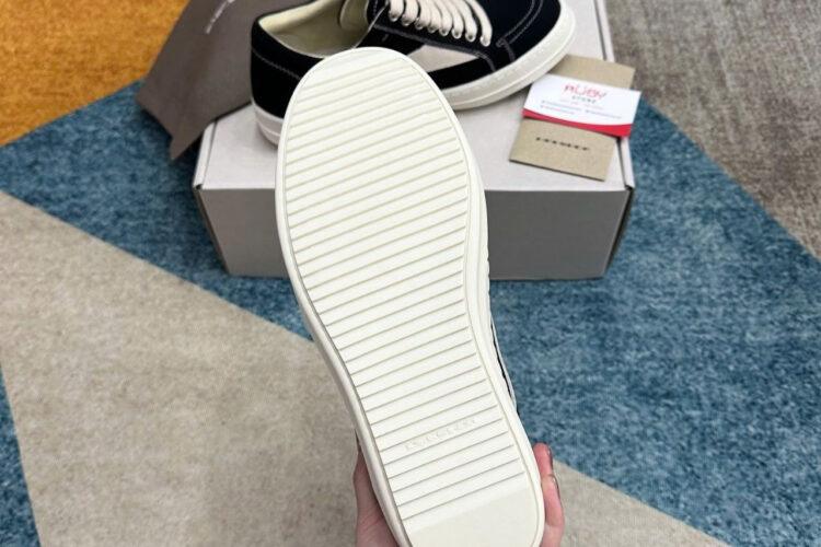 Giày Rick Owens Low Top Sneaker in Black and Milk Suede đen