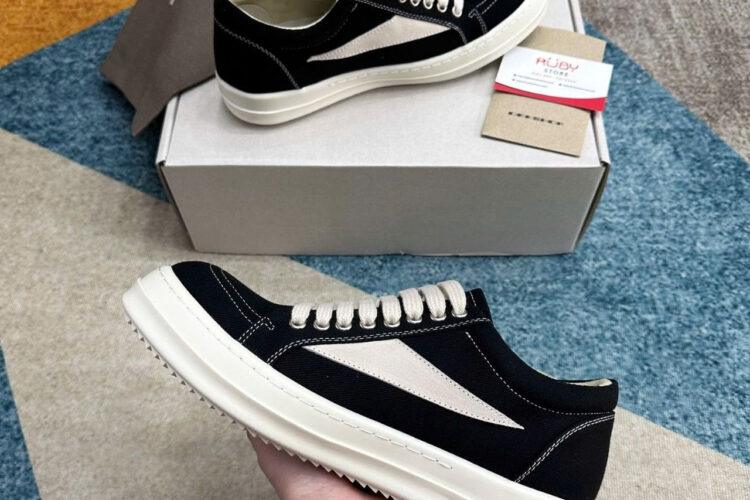 Giày Rick Owens Low Top Sneaker in Black and Milk Suede đen
