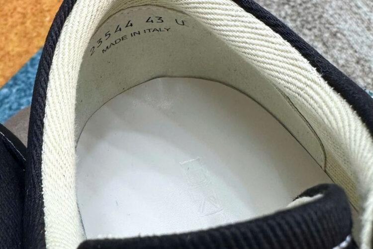 Giày Rick Owens Low Top Sneaker in Black and Milk Suede đen